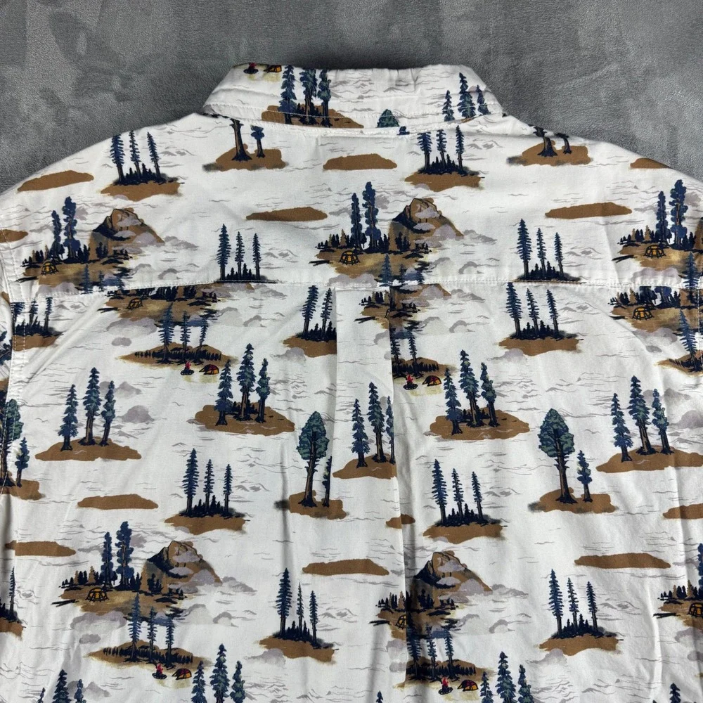 The North Face Mens Large Camping Forest Print Short Sleeve Button Down Shirt